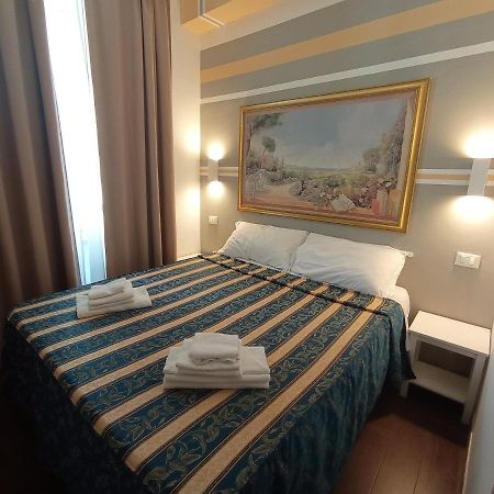 Rome Travellers Hotel Kültér fotó