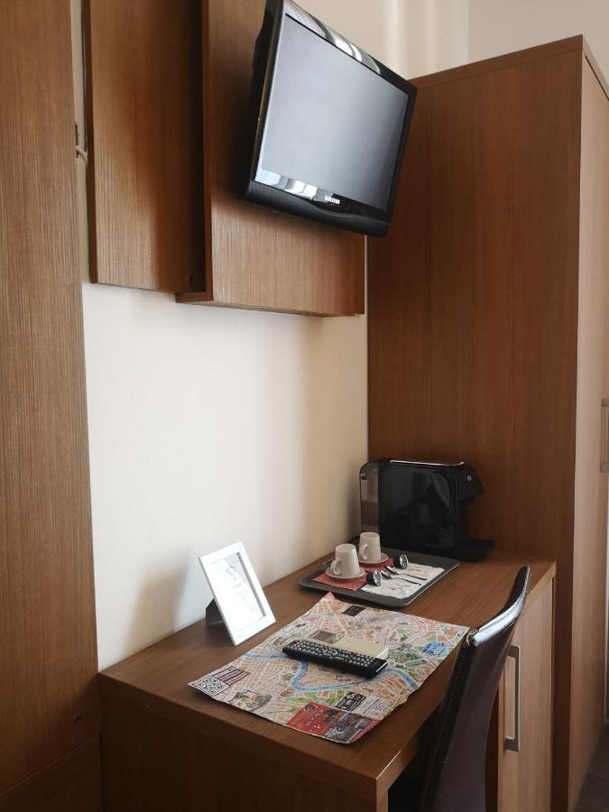 Rome Travellers Hotel Kültér fotó