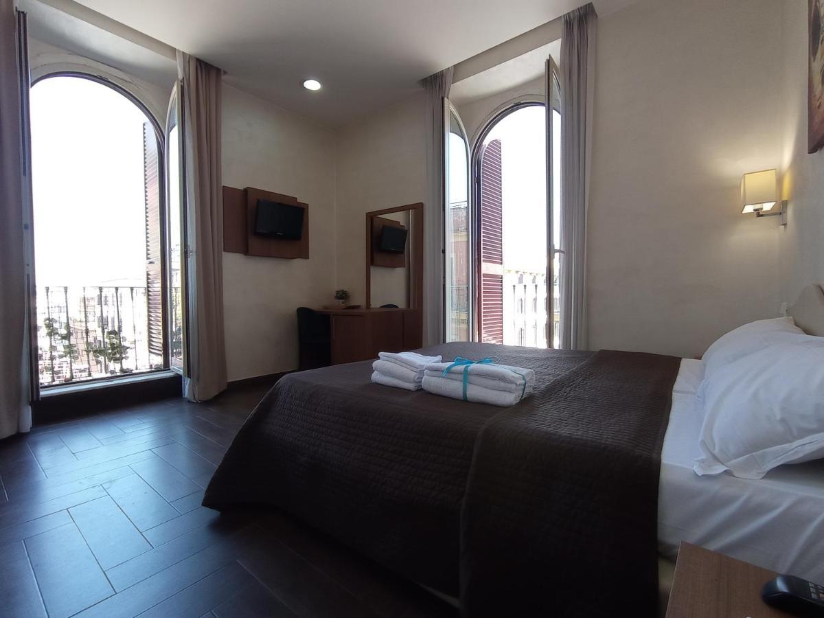 Rome Travellers Hotel Kültér fotó